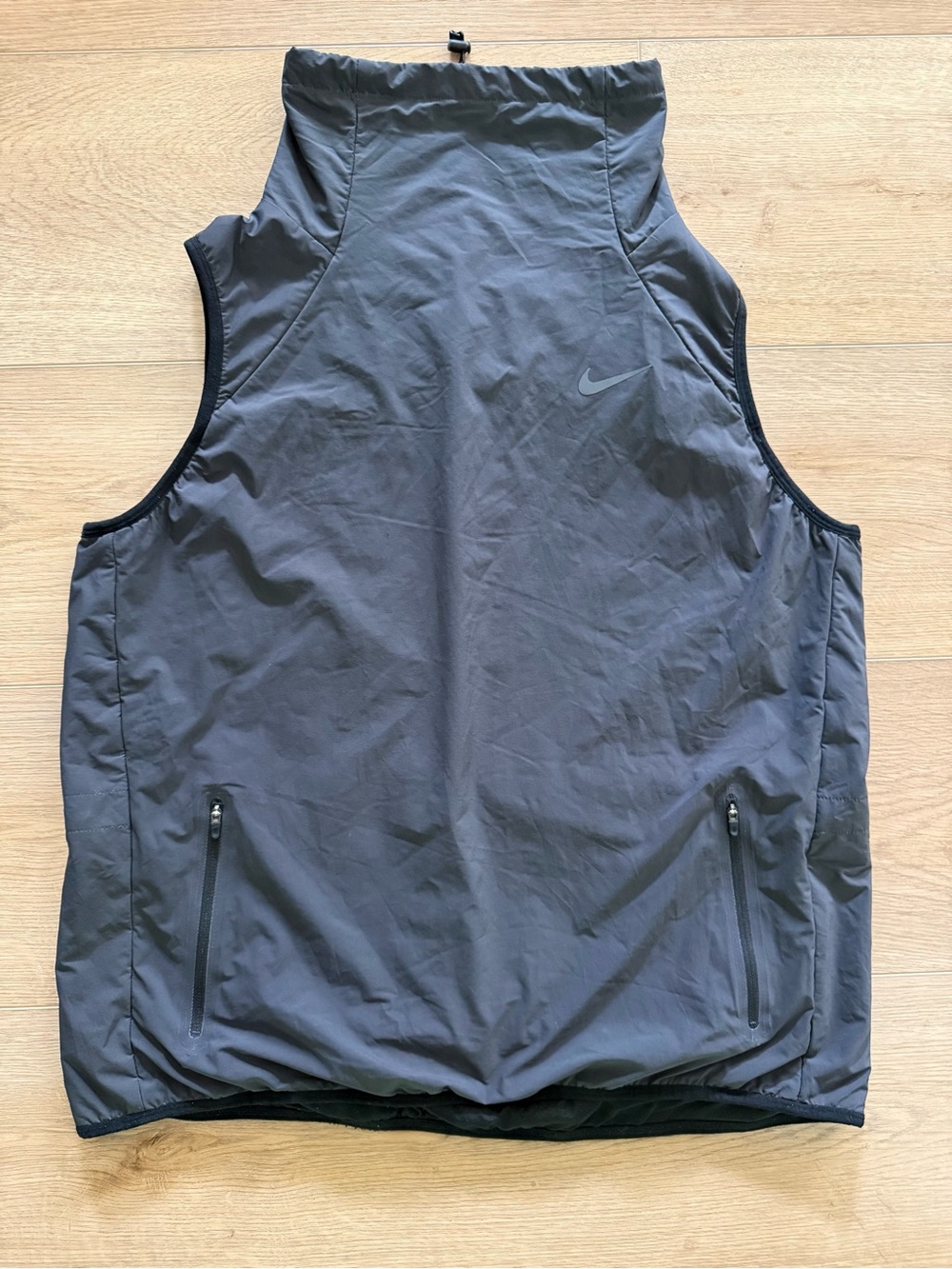 Nike AeroLayer Funnel Neck Training Vest XL Dark Gray Black